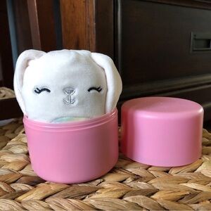 Squishmallows: mystery capsule Robyne the white bunny 4"